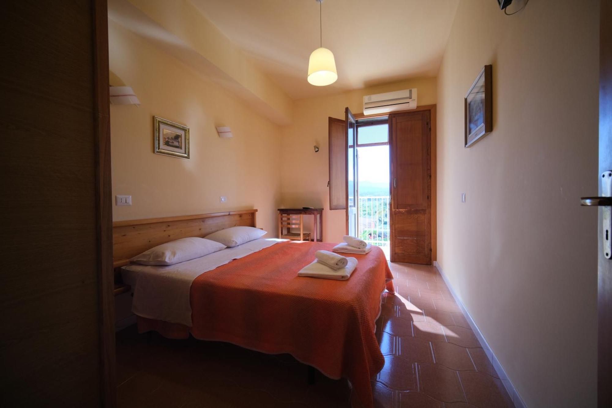 Hotel-Pensione 4 Stagioni Falcone Extérieur photo